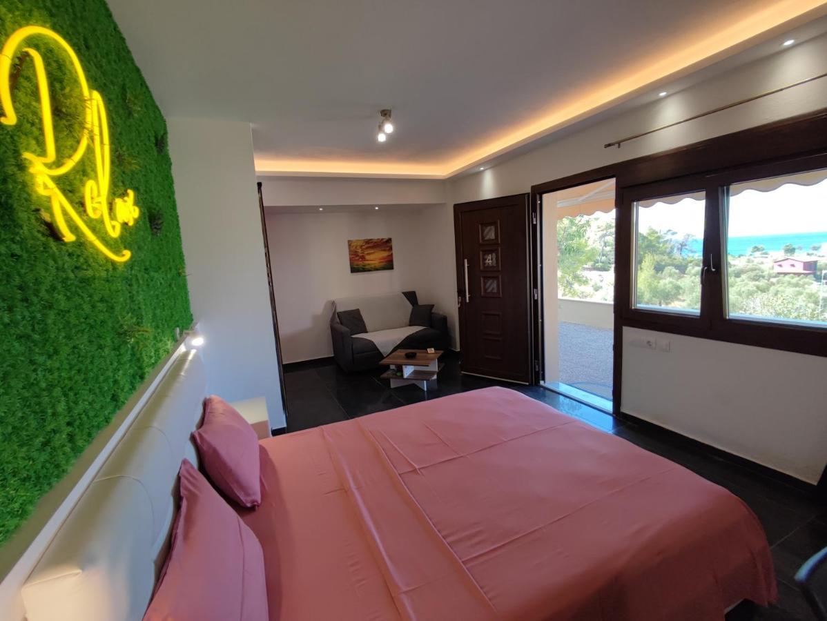 Theasis 4 Luxury Studio With Sea View Neos Marmaras Exteriör bild